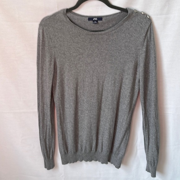 Anne Klein Gray Sweater - Picture 3 of 11